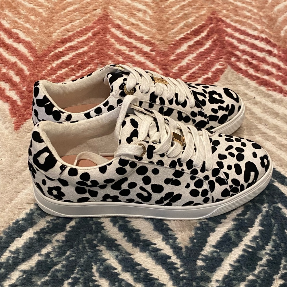 NWT - TOPSHOP Cabo Low Top Cheetah Print Sneakers